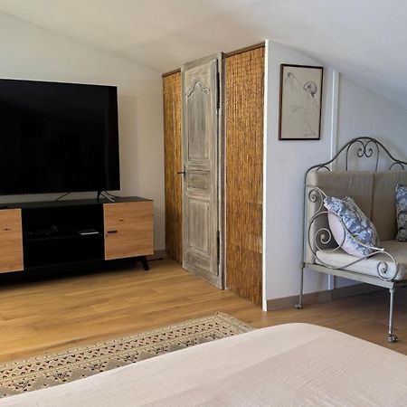 Caillette Bed & Breakfast Везон ла Ромен Екстериор снимка